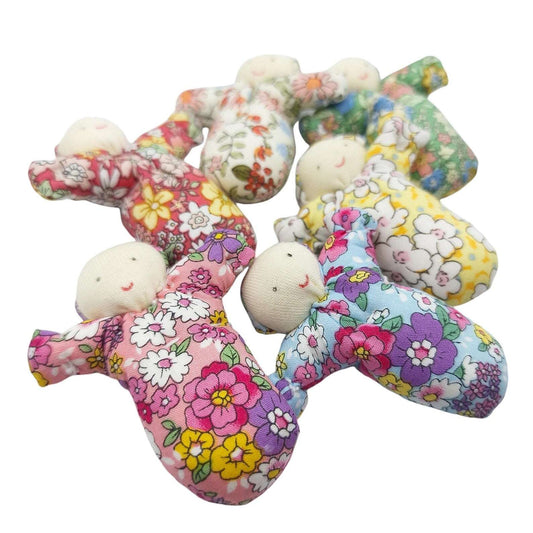 Poupées Artisanales pour Dissiper les Soucis