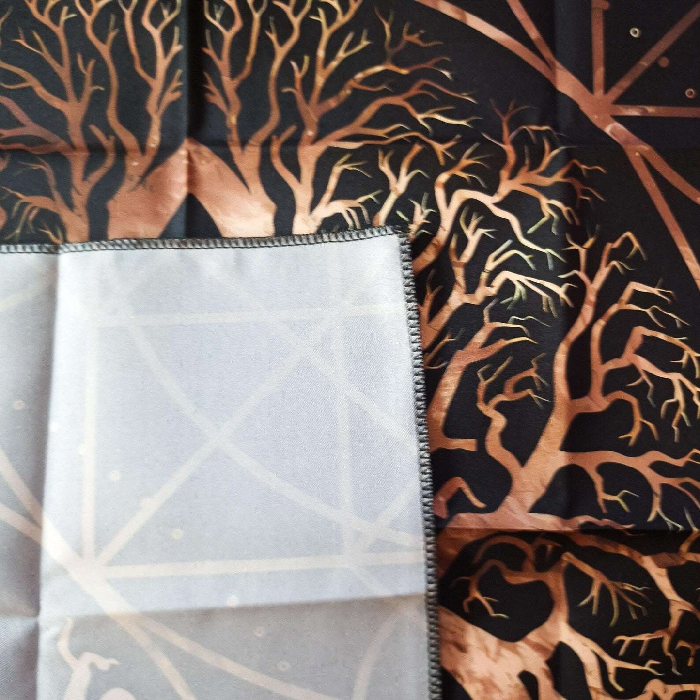 Nappe de Tarot ARBRE DE VIE & TRIQUETRA