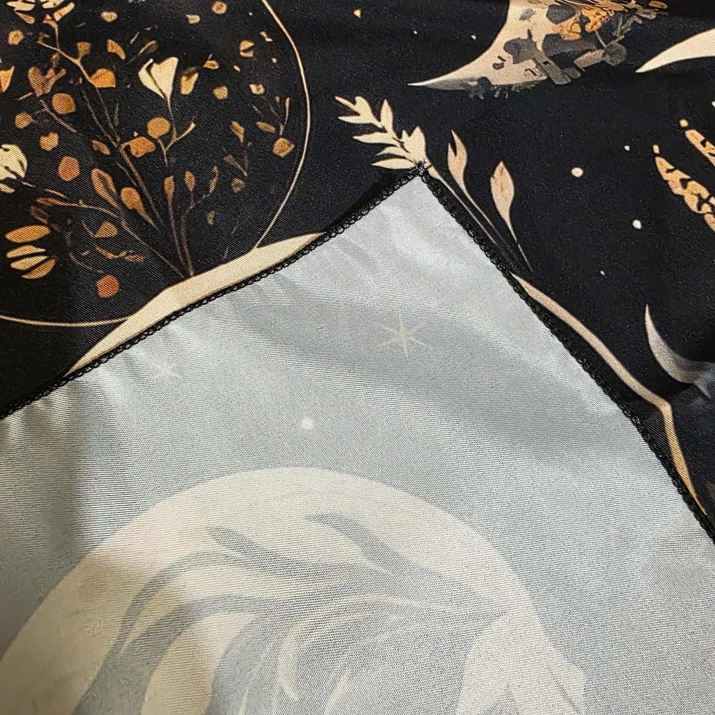 Nappe de Tarot LES LUNES FLEURIES