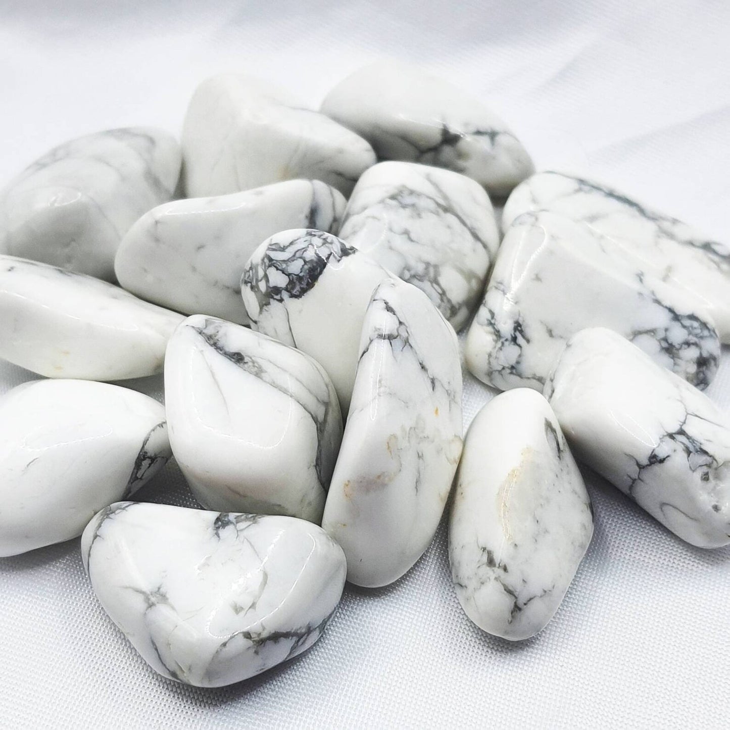 Pierre Roulée HOWLITE BLANCHE