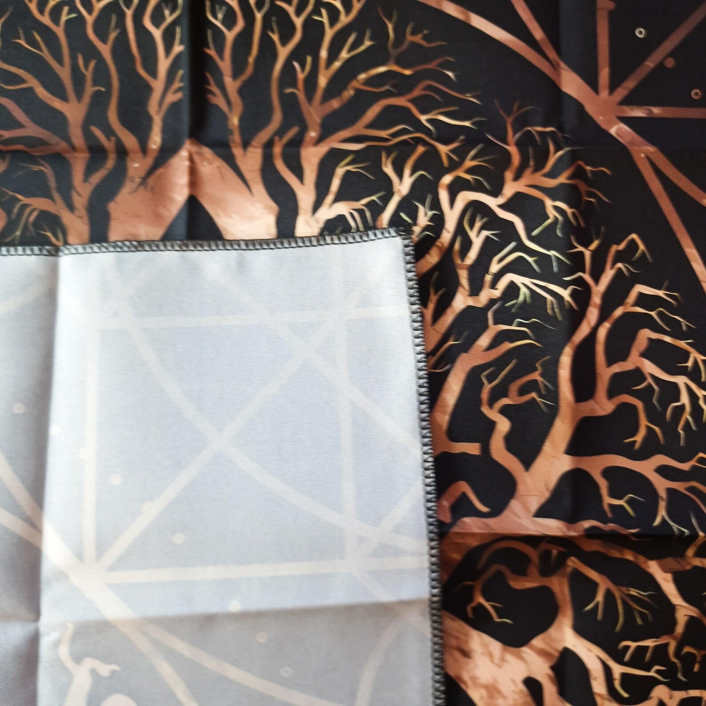 Nappe de Tarot ARBRE DE VIE & TRIQUETRA