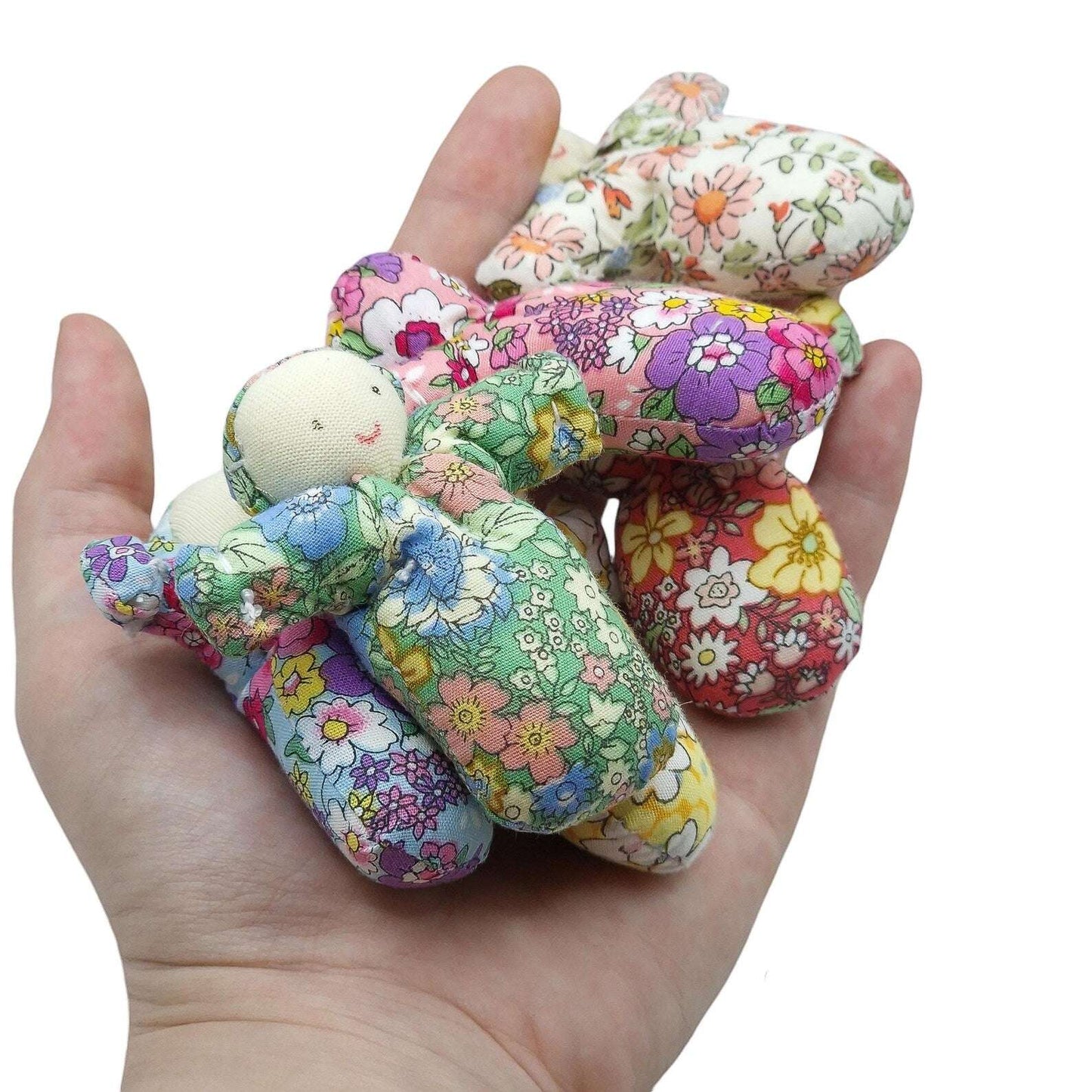 Poupées Artisanales pour Dissiper les Soucis