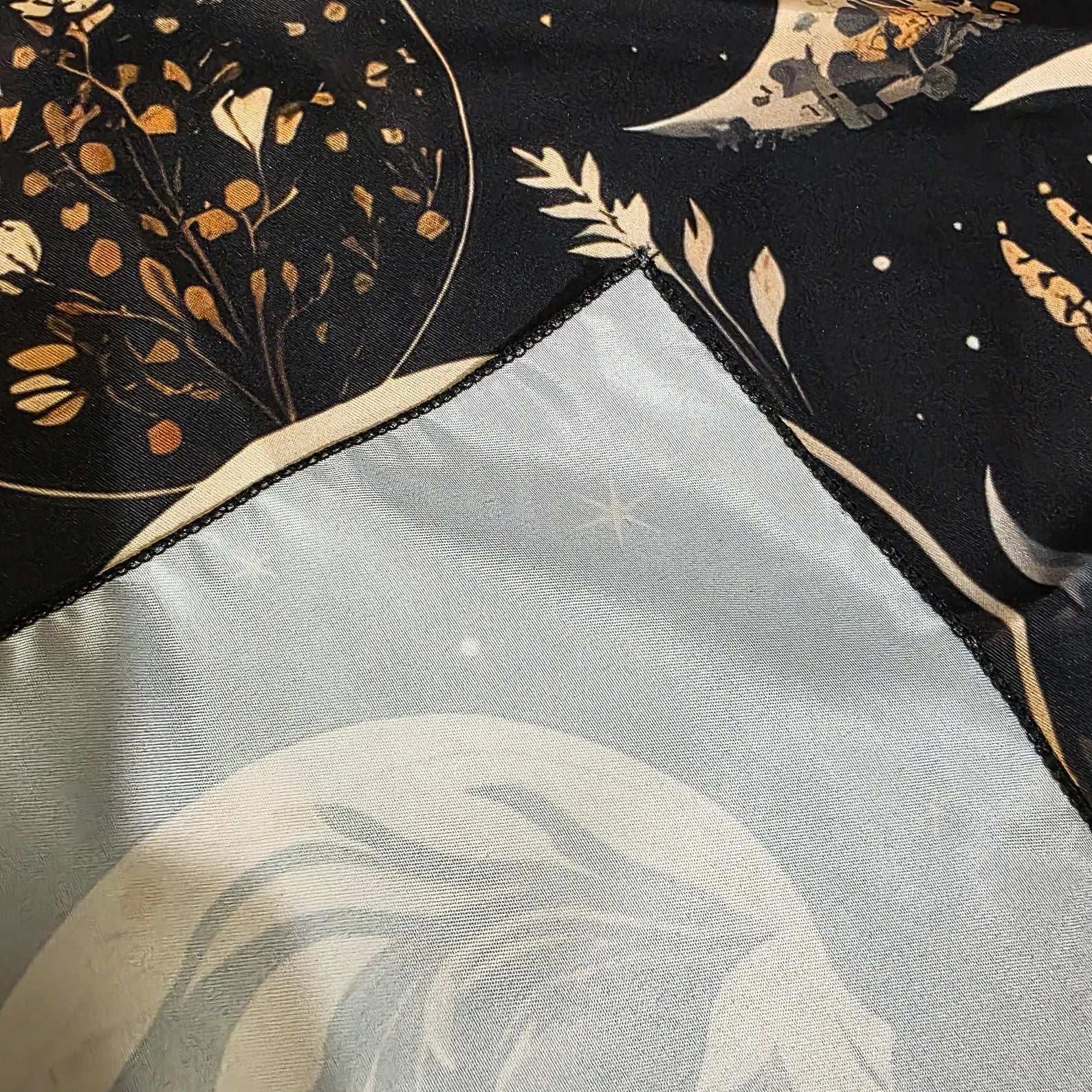 Nappe de Tarot LES LUNES FLEURIES